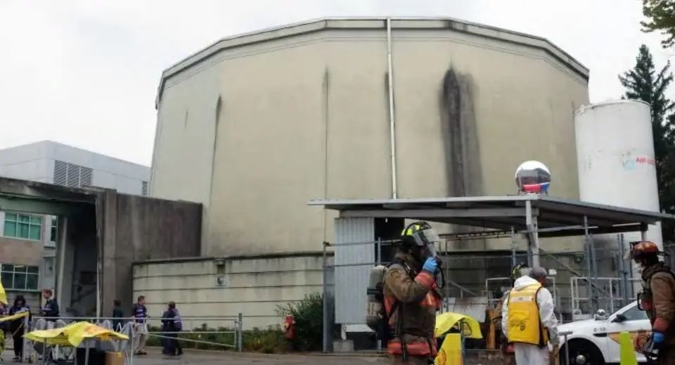 麦马校园中的核反应堆.jpg 麦马校园中的核反应堆.jpg