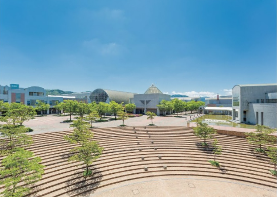 会津大学日本计算机教育研究型的公立大学